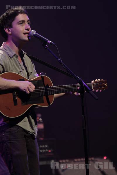 VILLAGERS - 2011-07-04 - PARIS - Salle Pleyel - 